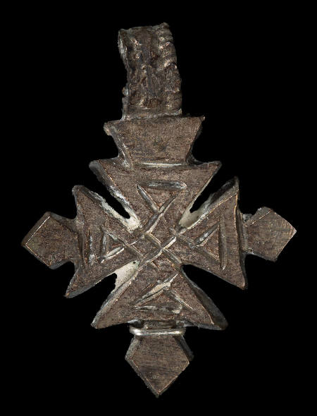 Pectoral cross