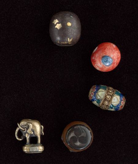 Sphere ojime bead