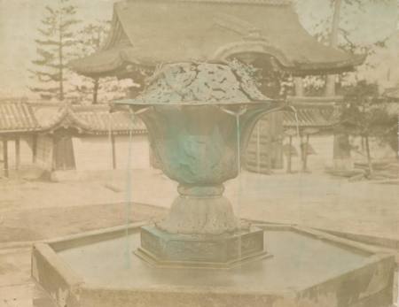 Bronze fountain, Kiyoto Japan