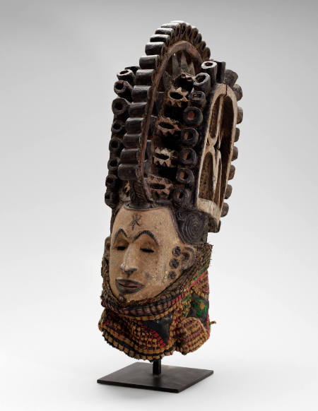 Maiden mask (Agbogho mmuo)