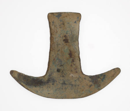 Semilunar copper knife