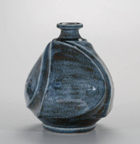 Mentori gourd-form vase