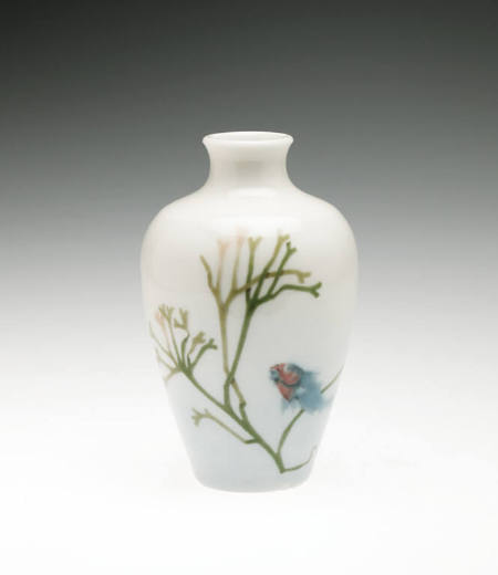 Cabinet vase with fish design