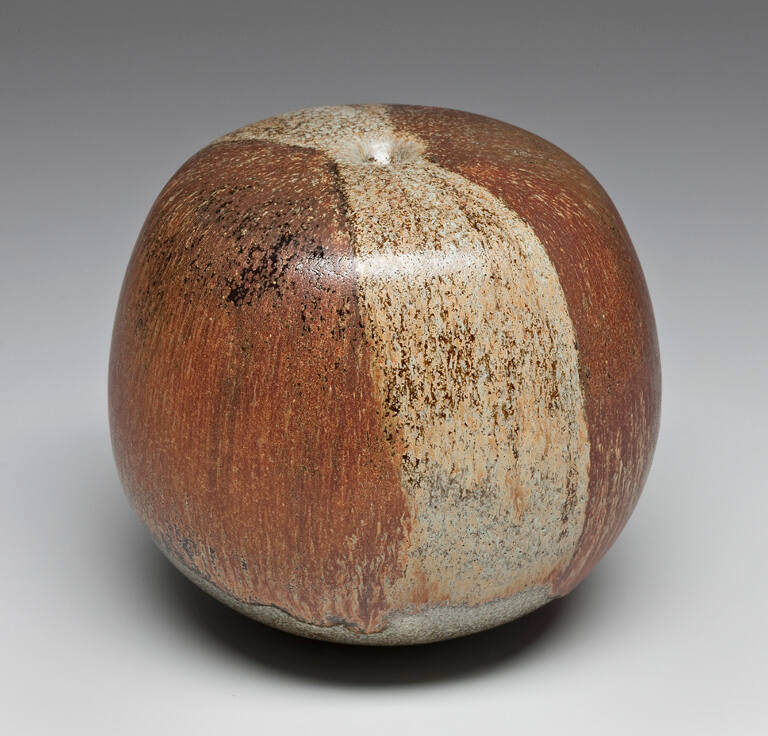 Gourd-form vessel