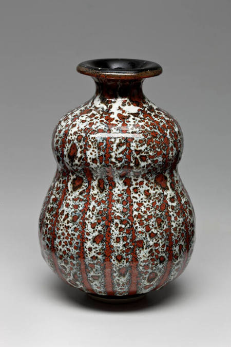 Temmoku-glazed elongated double-gourd form