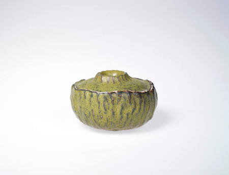 Rounded gourd vase