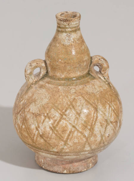 Gourd-shaped bottle with incised decoration