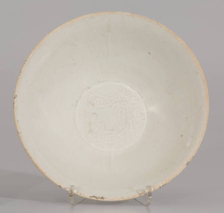 Bowl with molded design of fish, qingbai ware