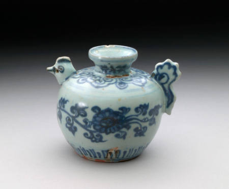 Chicken-shaped ewer