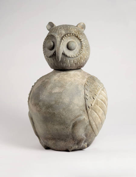 Vessel in the form of an owl