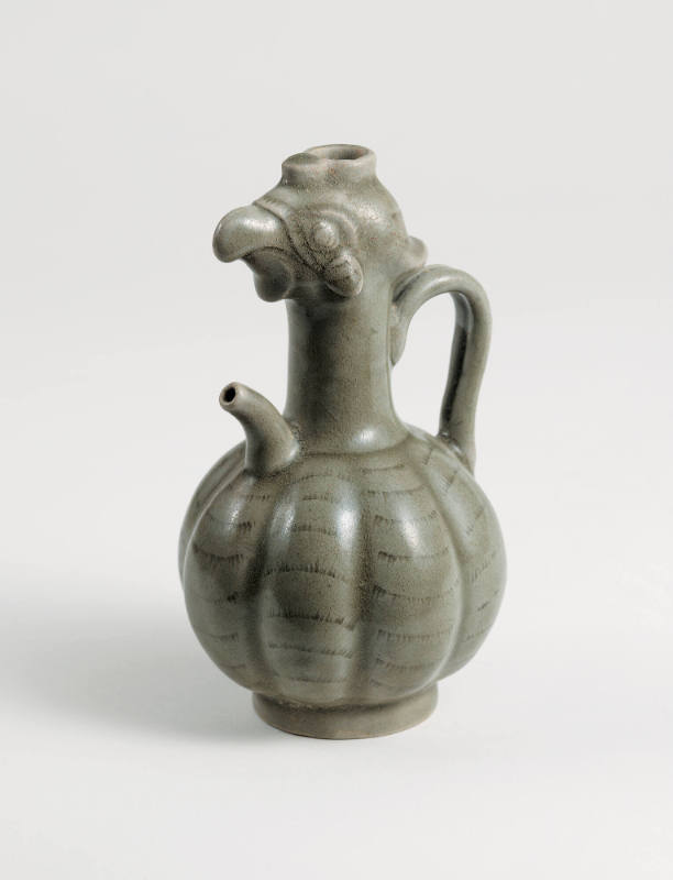 Parrot-head or phoenix-head ewer