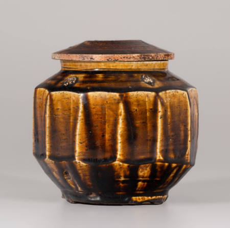 Covered jar