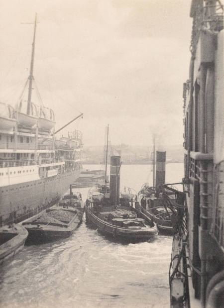 Warping out of Tilbury Dock