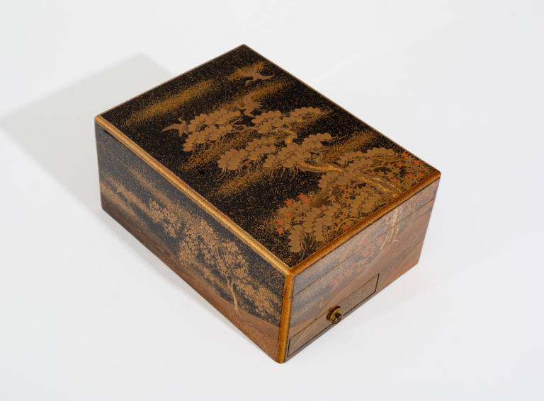 Suzuribako (writing box) with design of cranes and pine