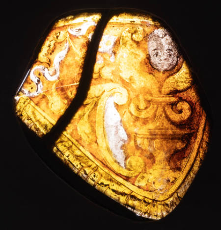 Glass fragment with two faces
