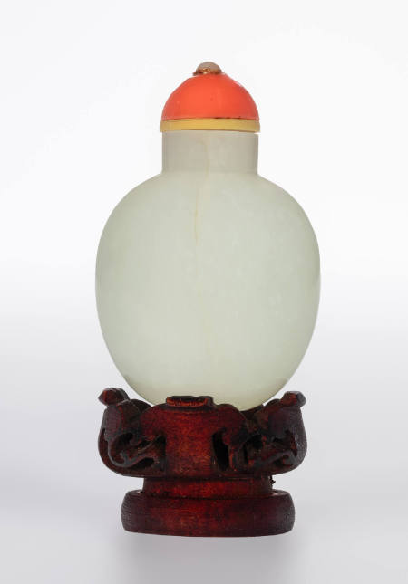 Snuff bottle