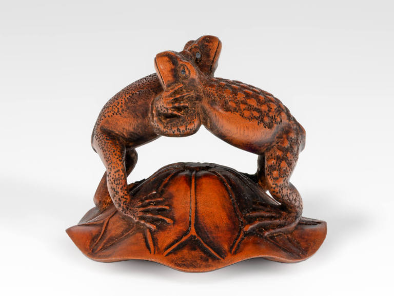 Netsuke of Frog and Toad on Lotus – Works – Herbert F. Johnson