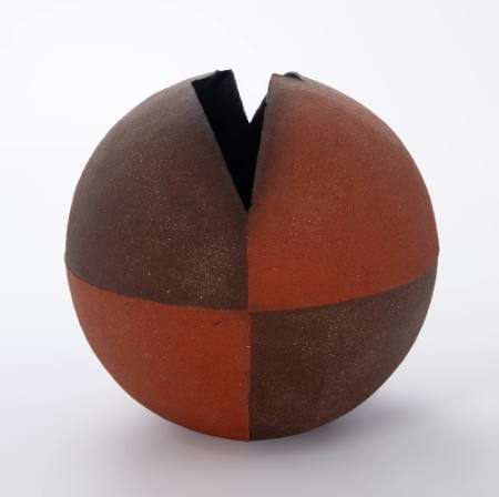 Akakuroto (red and black work)