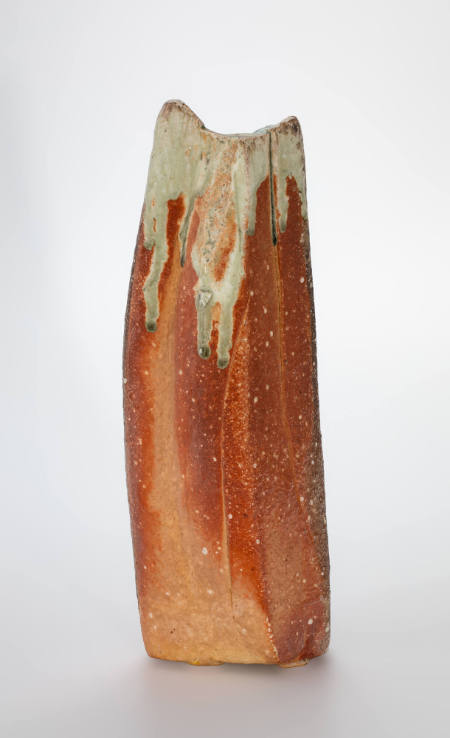 Iga enka yohen kaki (Iga ware flower vase with kiln effects)