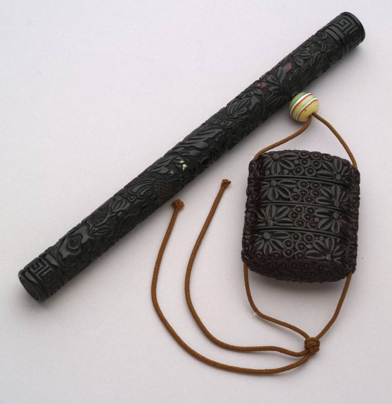 Inro brush holder