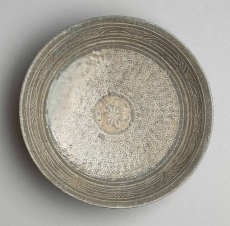 Dish with chrysanthemum design, Buncheong ware