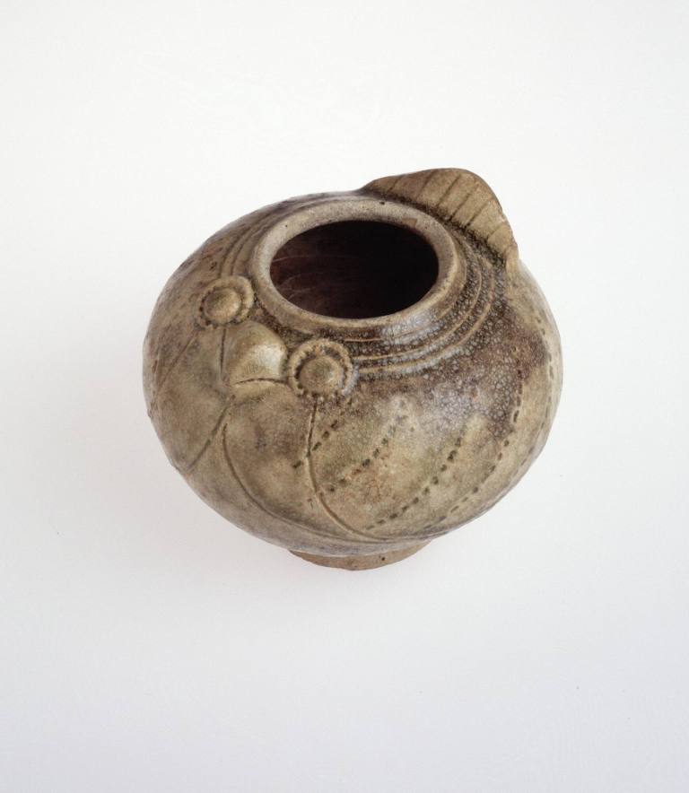 Globular jar; Limepot