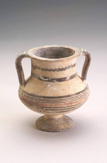 Footed  vessel