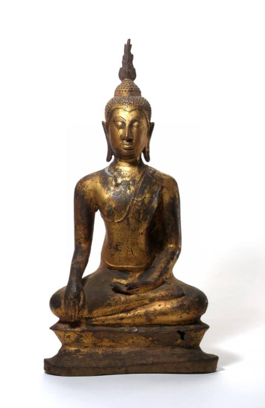 Seated Buddha calling the earth to witness