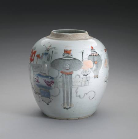Ginger Jar with "One Hundred Antiques" design motif