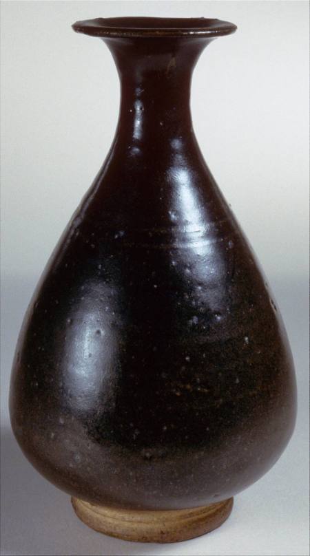 Pear-shaped vase: Honan ware