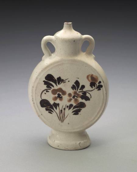 Flask-shaped water dropper with floral design; Tz'u-chou ware