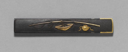Kozuka with design of fishing rod, creel and hat