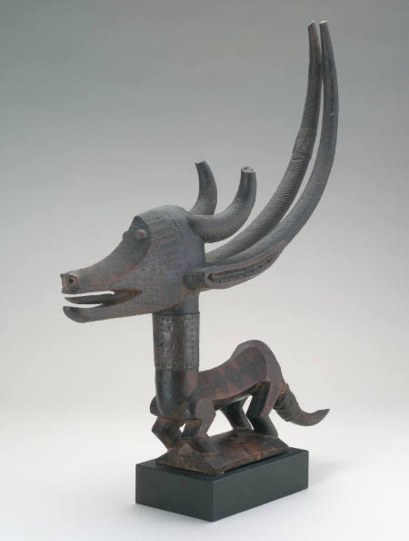 Crest mask representing a male antelope (N'gonzon Koun)