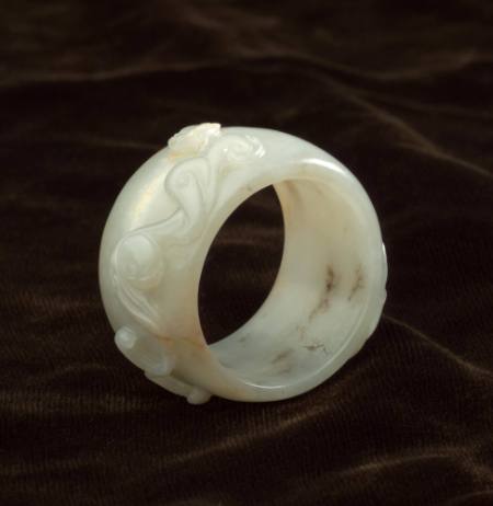 Ring with carved dragons