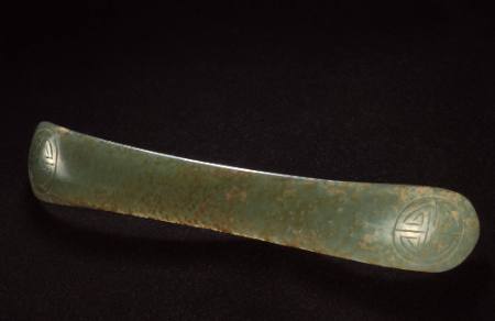 Hair ornament with two incised shou-patterns
