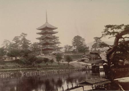 [Kofukuji temple pagoda, Nara]