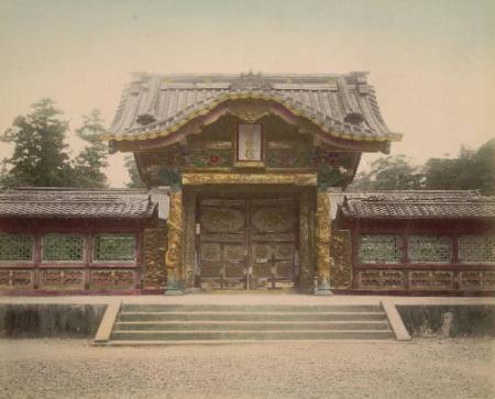 [Temple gate at Shiba]