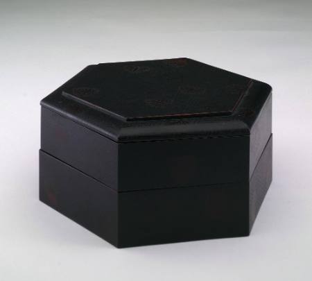 Hexagonal double-tier box with lid