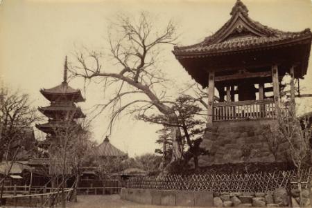 [Tokyo, Asakusa Temple]