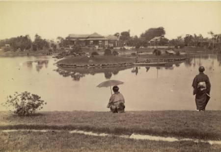 [Tokyo, Daimyo Garden, Two Women]