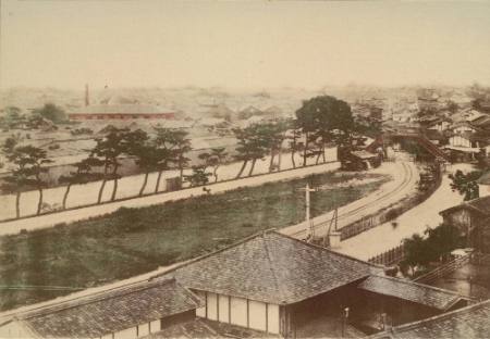[Train tracks in Osaka]