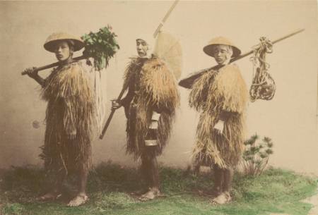[Farmers in straw raincoats]