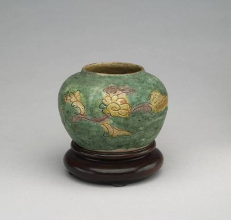 Small jar with floral decoration