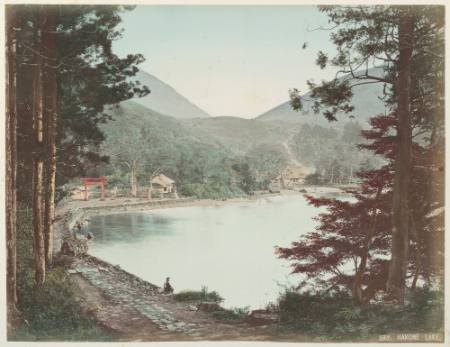 Hakone Lake