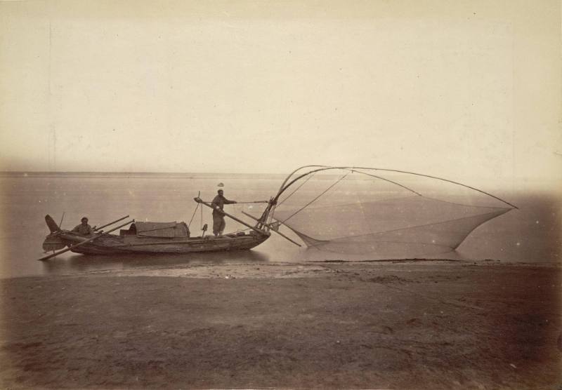 Chinese fishing boat