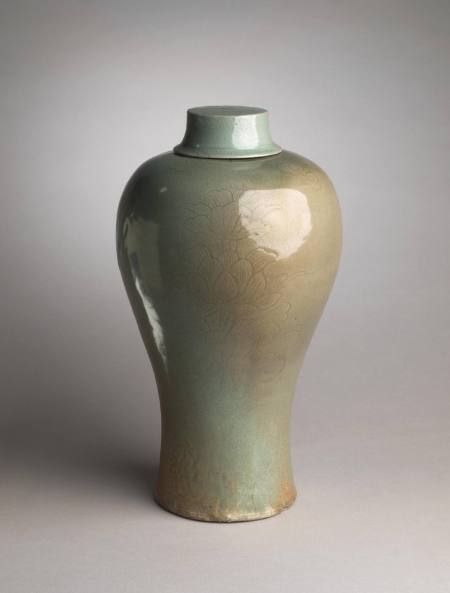 Maebyong vase