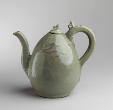 Ewer with cloud design