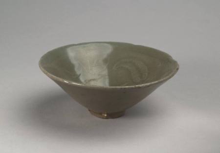 Conical Bowl with Six-Notched Rim and Design of Lotus, Leaves, and Grasses