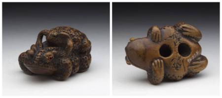 Netsuke of a mother toad and young