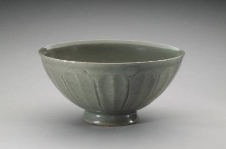Bowl with lotus petal design
